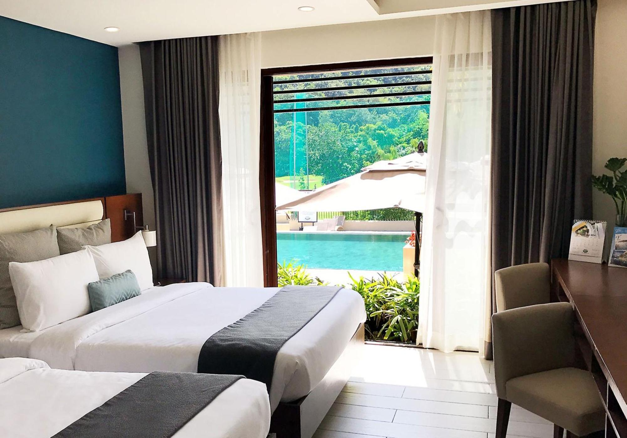 Resort Fairways And Bluewater Boracay