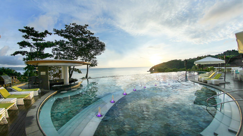 Resort Fairways And Bluewater Boracay 4*